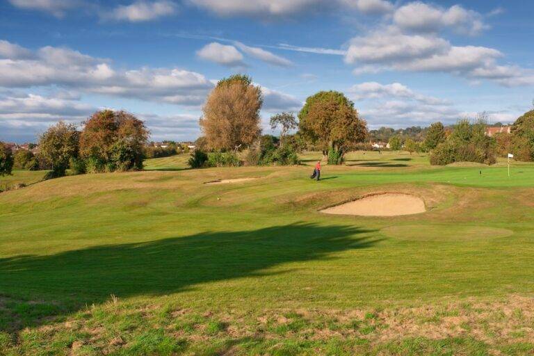 8 Splendid Golf Courses in and Around Oxford